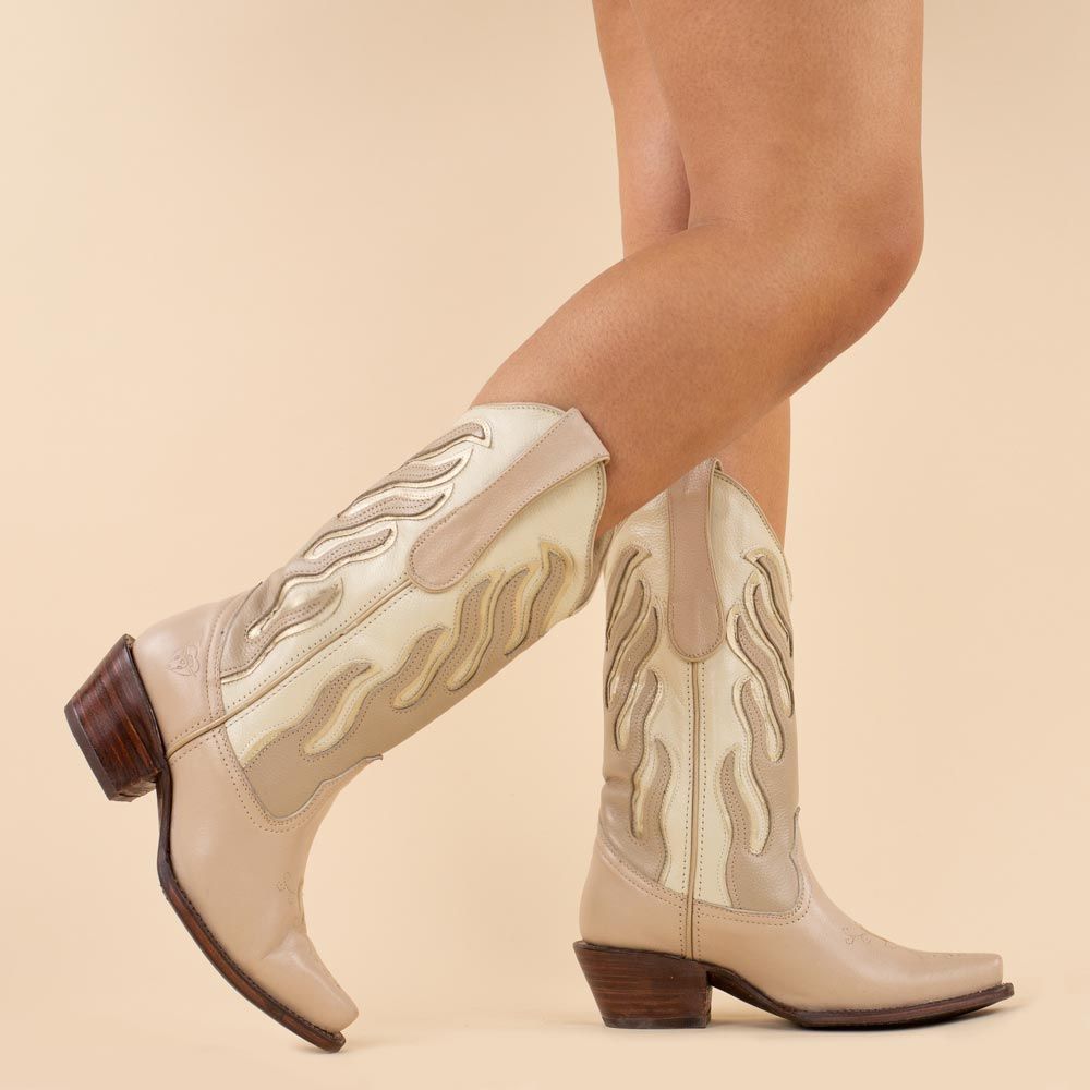 La pintura llamas beige