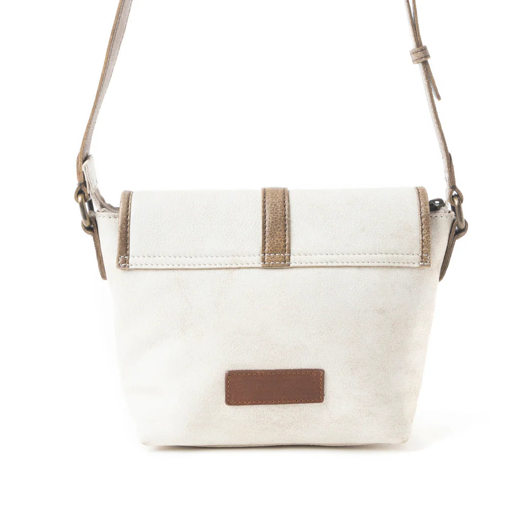 Kellington Ranch Crossbody Bag In Off White