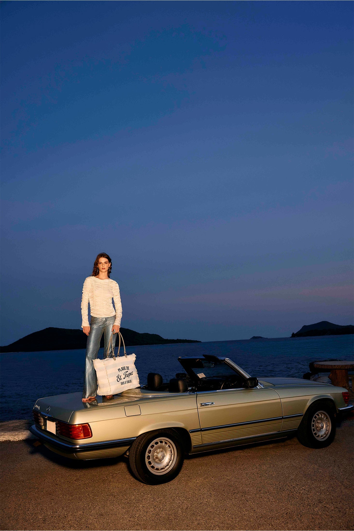 Saint Tropez Weekender Bag In White & Sky Blue