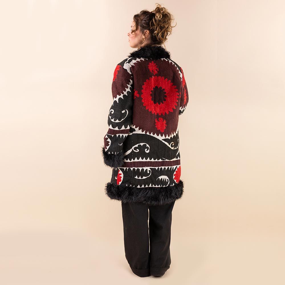 Afghan Suzani coat Sharifa zwart - rood
