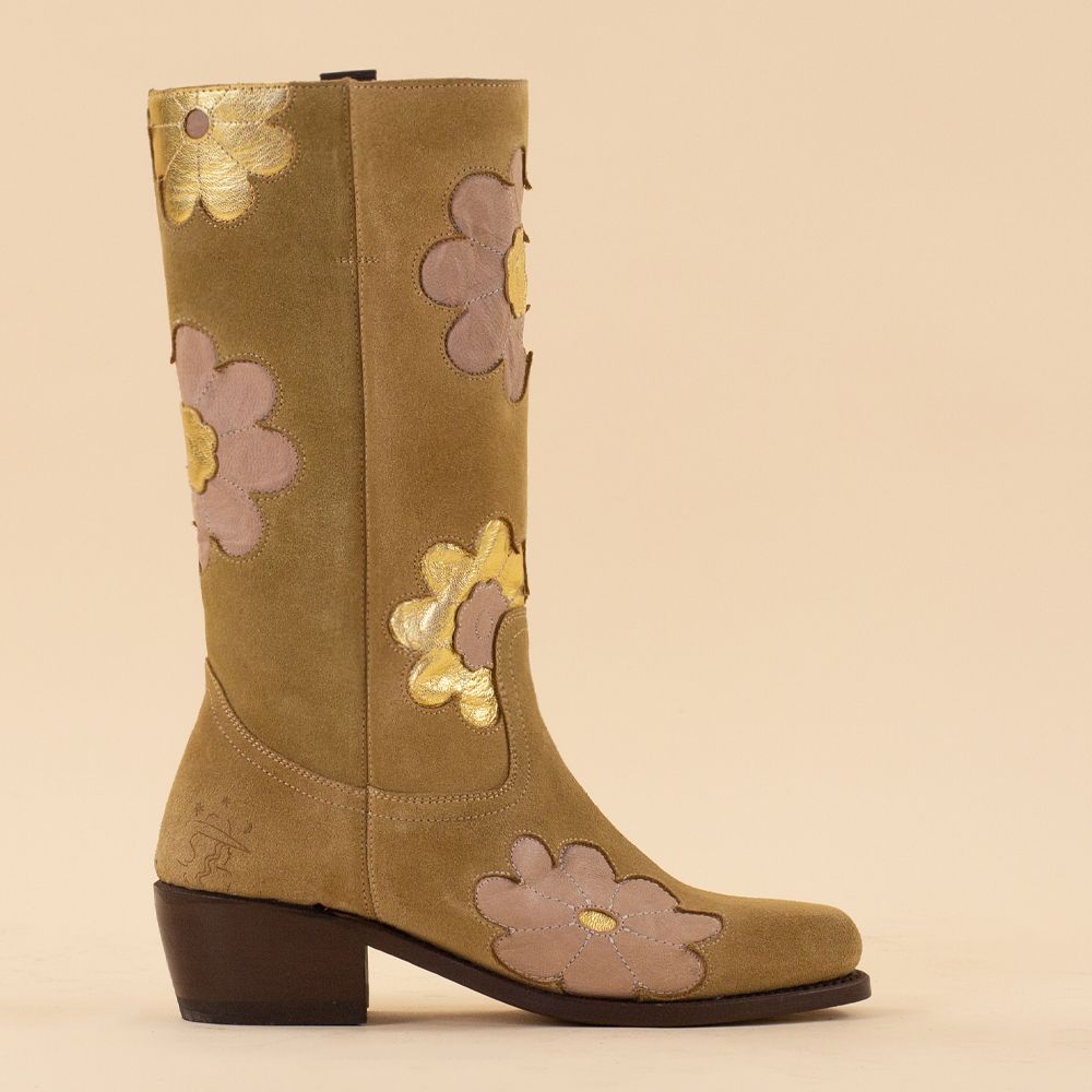 Charley's Girl flower boots beige