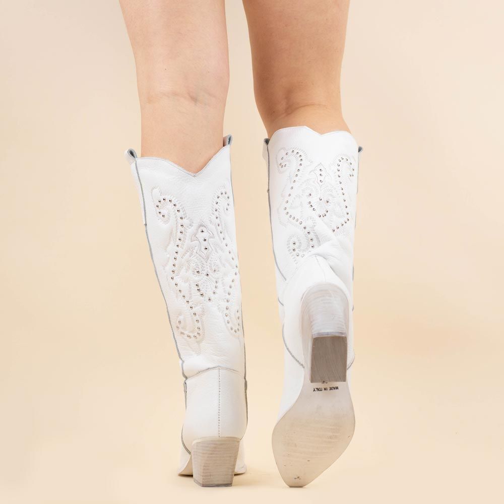 Botas vaqueras tachas Newgeneve blancas