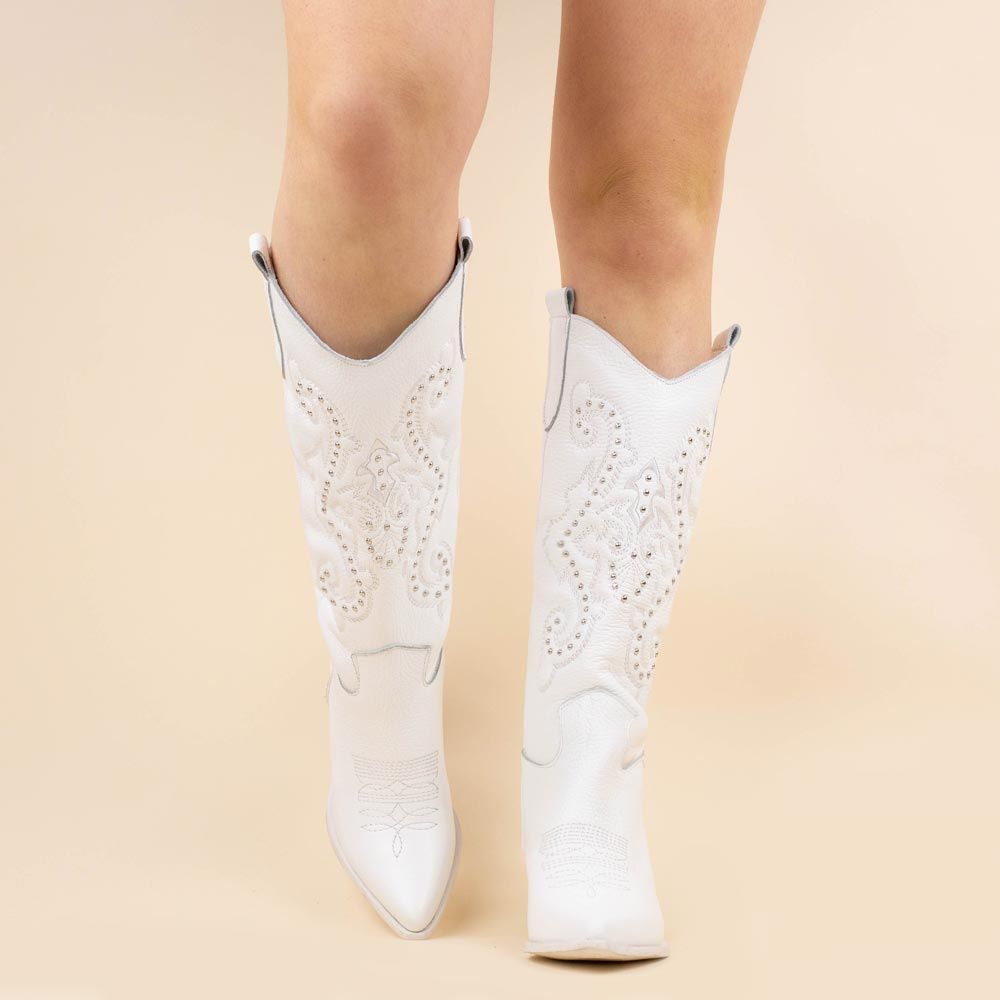 Botas vaqueras tachas Newgeneve blancas