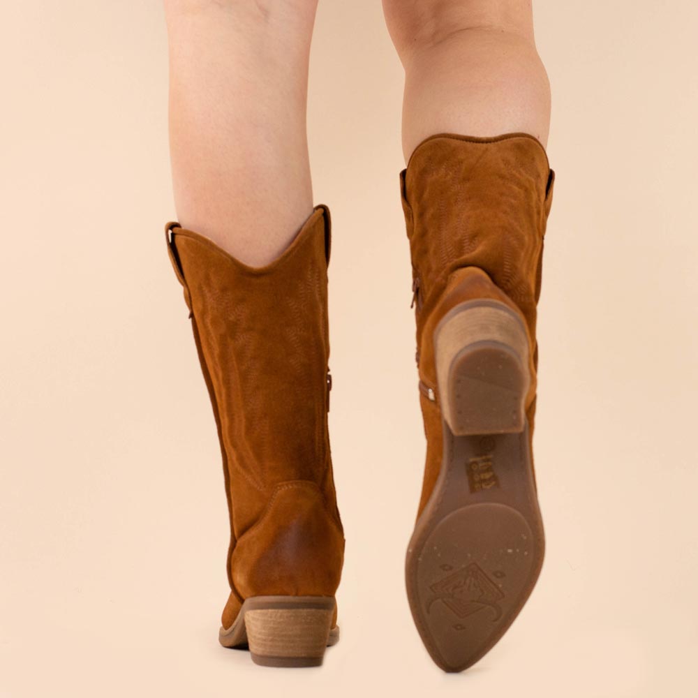 La Pintura boots cognac suede