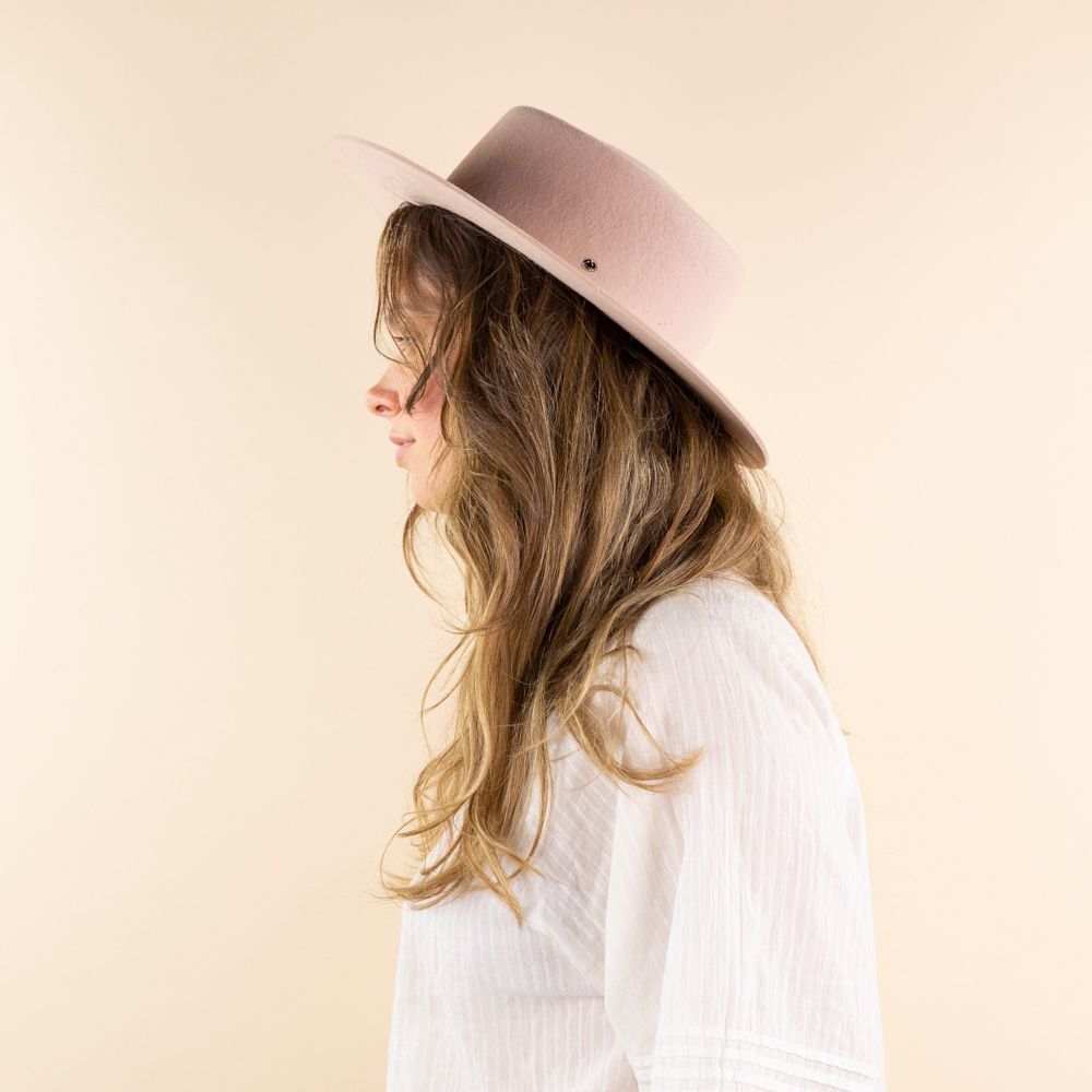 Moonrise custom hoed Yellow Daisy