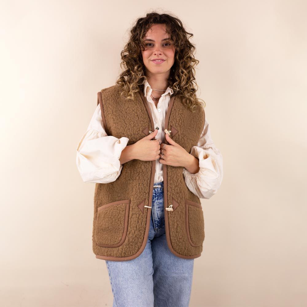 Women's brown wool cardigan with button