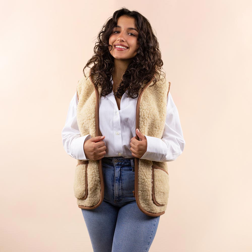 Wollen dames vest lichtbruin met capuchon