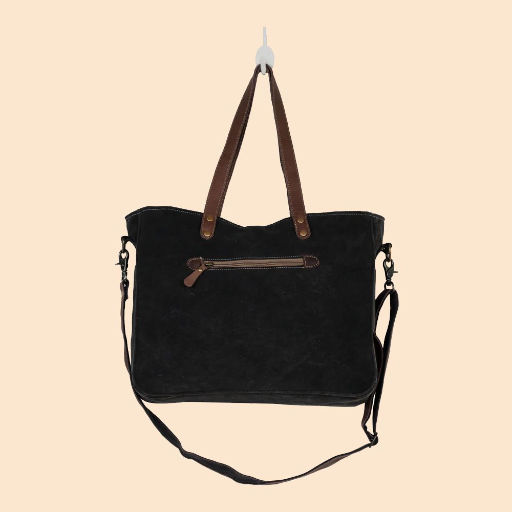 Myra Bag Messenger Bag The Mystique