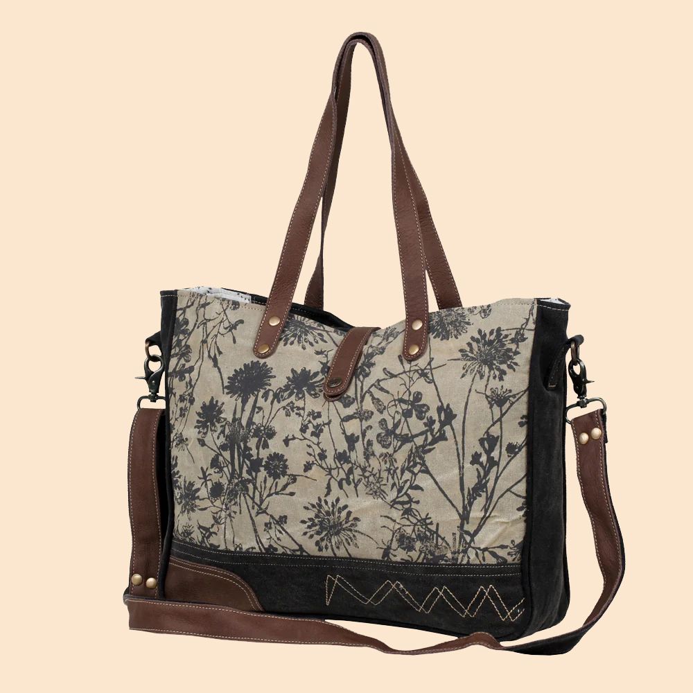 Myra Bag Messenger Bag The Mystique