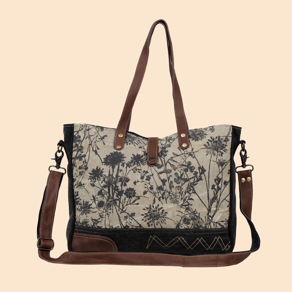Myra Bag Messenger Bag The Mystique