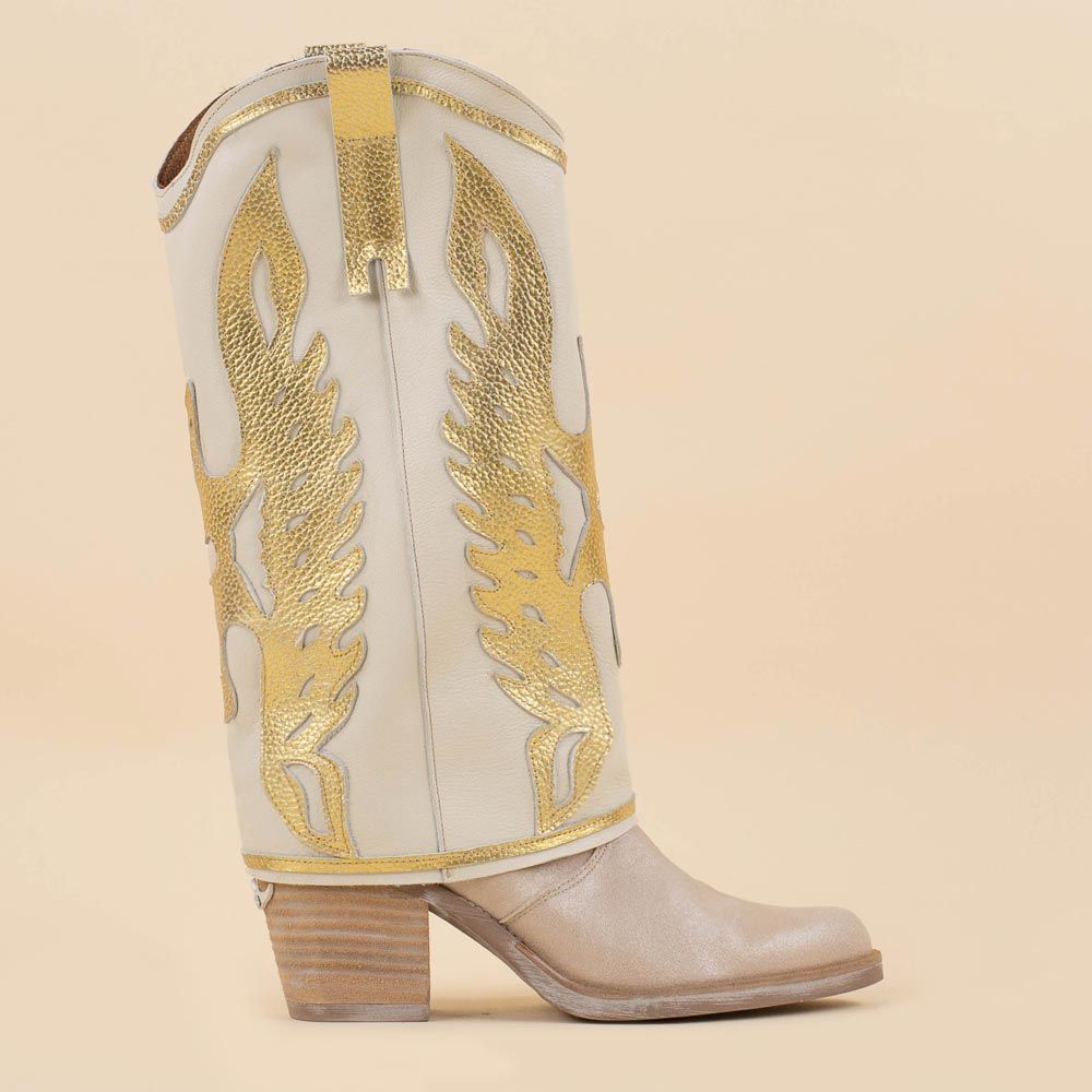 Botas bohemias Nemonic 2381 en color blanco roto y champán