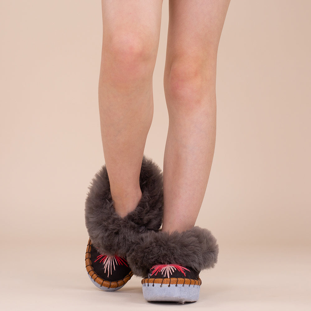 Moonrise kids sheepskin slippers Ariel