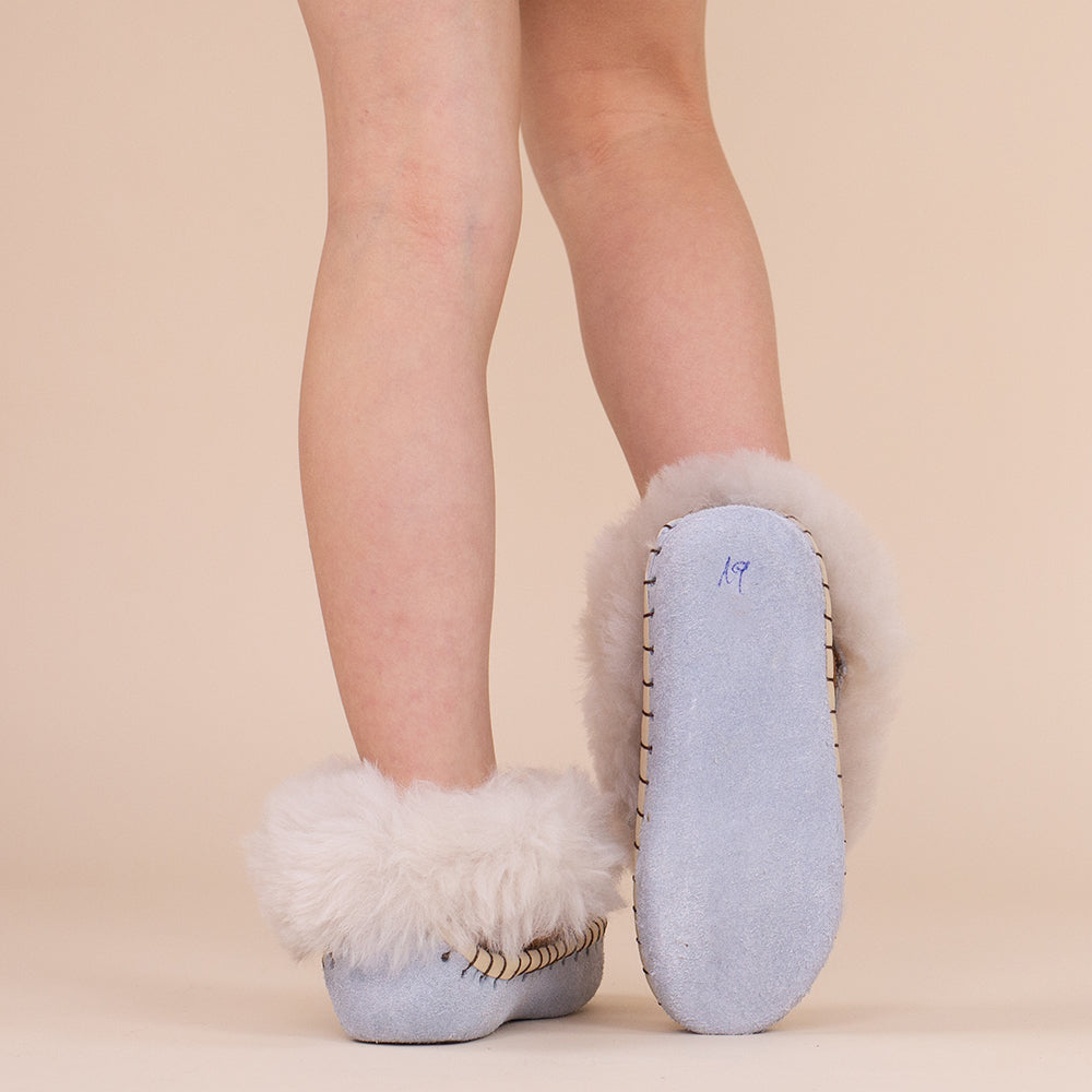 Zapatillas de piel de oveja para niños Moonrise Charon